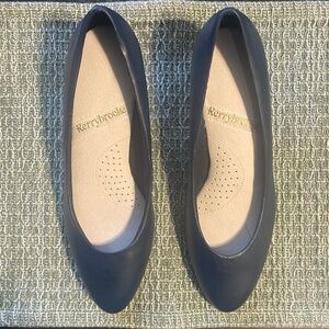 Kerry Brooke Low Heel Dress Shoes Size 8 In Navy
